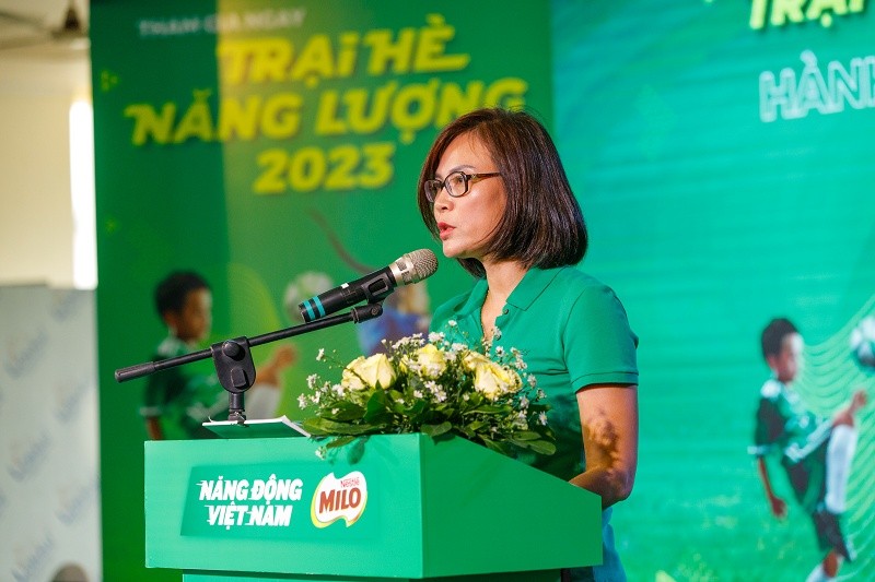 ba-tran-thi-chinh-truong-phong-dich-vu-marketing-cong-ty-nestle-viet-nam-chia-se-tai-su-kien-1689335203.jpg