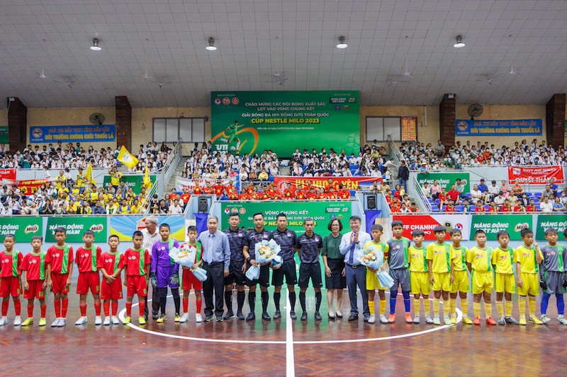 doi-navy-phu-nhuan-da-xuat-sac-vuot-qua-doi-hung-yen-trong-tran-chung-ket-kich-tinh-voi-ty-so-2-1-chinh-thuc-tro-thanh-nha-vo-dich-cua-giai-dau-nam-nay-1691303897.jpg