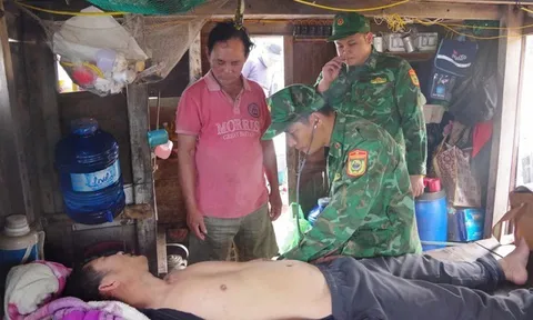 Cứu kịp thời 1 ngư dân gặp nạn trên biển
