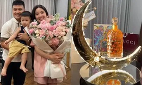 Quang Hải "chơi lớn" tặng Chu Thanh Huyền set đồ gần 600 triệu, cả Việt Nam chỉ có 2 set, nhìn qua đã thấy đậm "mùi tiền"!