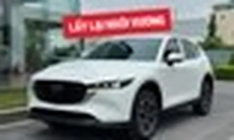 Mazda CX-5 đòi lại 'ngôi vương' từ tay VinFast VF 7, cuộc đua SUV hạng C căng thẳng đến từng chiếc xe