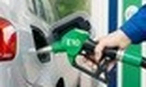 Nếu đổ xăng E10 khiến xe hỏng, ai sẽ phải chịu trách nhiệm?