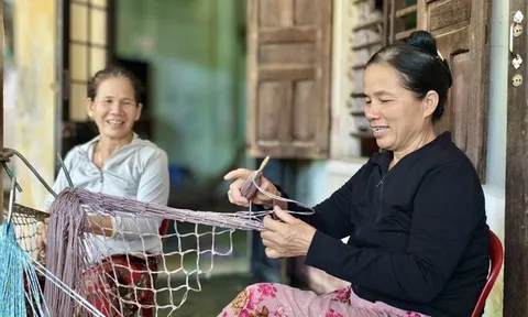 Thăm làng nghề “đan hàng xuất ngoại” ở Quảng Ngãi