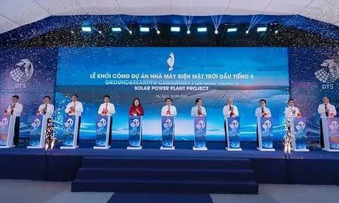 Trinasolar được lựa chọn cung cấp mô-đun cho dự án điện mặt trời nổi Dầu Tiếng 5 công suất 562MW tại Việt Nam