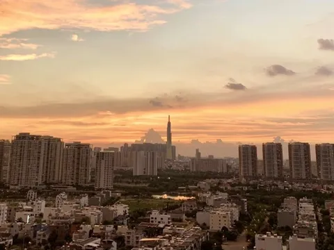 Nghịch lý giá bán nhà đất 6 tháng đầu năm