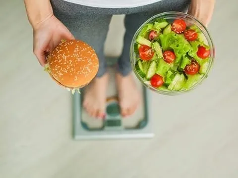 Điểm danh những thực phẩm "nổi bật" ngon đến mấy cũng không nên ăn