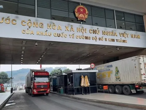 Khuyến cáo DN dừng đưa nông sản lên cửa khẩu Kim Thành (Lào Cai)