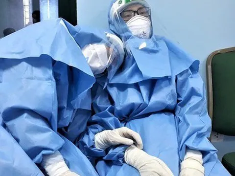 Cần làm gì để giữ chân người ở lại, ngăn ‘làn sóng” thôi việc, bỏ việc của nhân viên y tế?