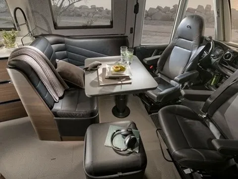 "Ngôi nhà di động" Adria Supersonic mang phong cách du thuyền