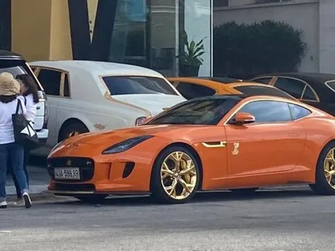 Jaguar F-Type trong dàn xe mạ vàng nổi tiếng Hải Dương lột xác diện mạo: Màu sơn nổi bật, nguyên bộ vành được đổi màu sáng chói