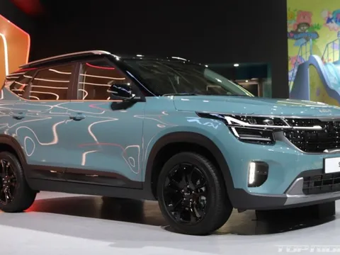 Ảnh thực tế Kia Seltos 2023 vừa ra mắt: Ngoại hình mới, thêm tuỳ chọn động cơ 2.0L, sớm về Việt Nam đấu Corolla Cross