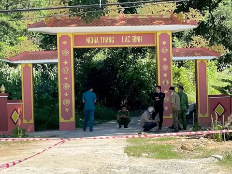 Xót xa cảnh cha chết cháy ở nghĩa trang, con bỏng nặng tử vong