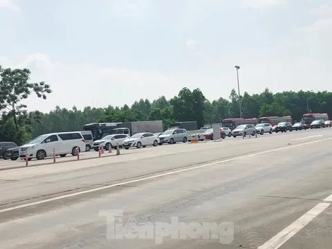 [ẢNH] Lỡ hẹn 3 năm, cao tốc Nội Bài - Lào Cai sắp vận hành thu phí tự động