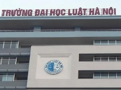 Công an đang điều tra vụ trưởng khoa Đại học Luật bị "tố" cưỡng dâm