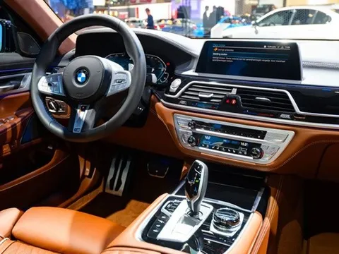 BMW thu tiền dùng ghế sưởi hay chiêu 'móc túi' khách hàng từ tính năng trả phí của hãng xe cao cấp