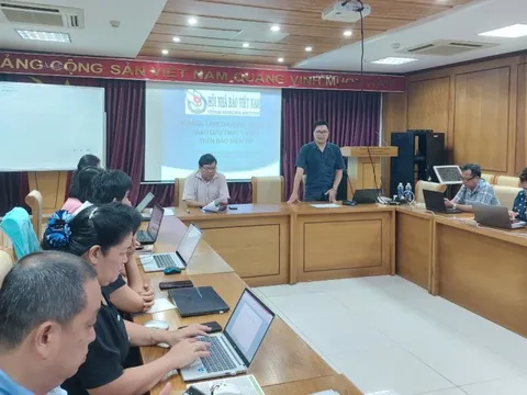 Bồi dưỡng kỹ năng làm chương trình và giao lưu trực tuyến trên báo điện tử