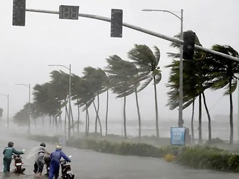 Bão nhiều hơn mọi năm, miền Trung có nguy cơ mưa lũ dồn dập