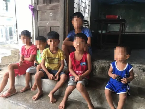 Mẹ nhảy cầu tự tử bỏ lại 6 con nhỏ