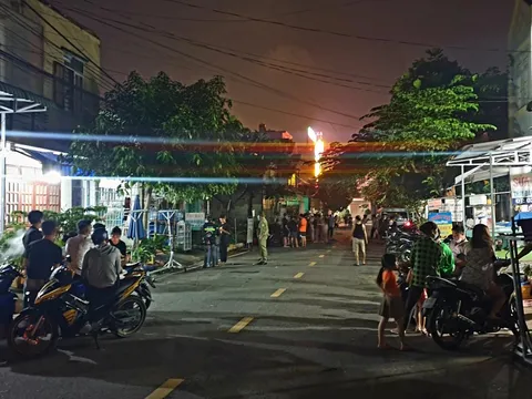 Thợ phun xăm lên mạng than buồn rồi chết trong tư thế treo cổ