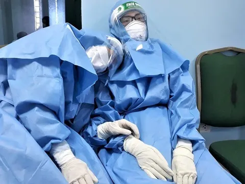 9.397 nhân viên y tế nghỉ việc: Không chỉ do thu nhập thấp