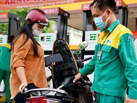 Giá xăng dầu giảm, doanh nghiệp vẫn “loay hoay” vì áp lực chi phí