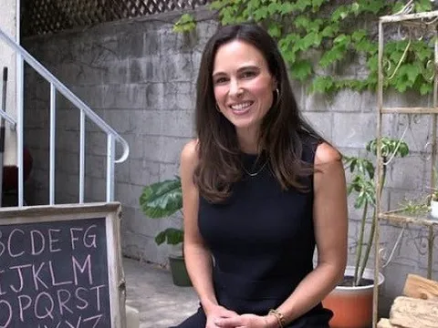 Không có người trông con vì đại dịch, bà mẹ 40 tuổi nghĩ ra ý tưởng khởi nghiệp triệu USD