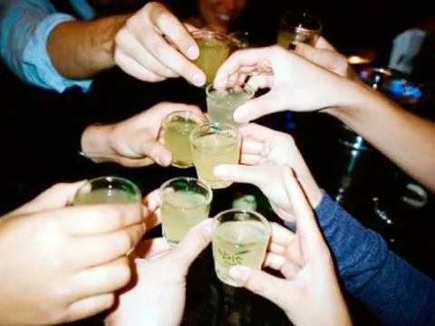 Vụ 3 phụ nữ chết sau 2 ngày nhậu liên tiếp: Uống khoảng 5 lít rượu