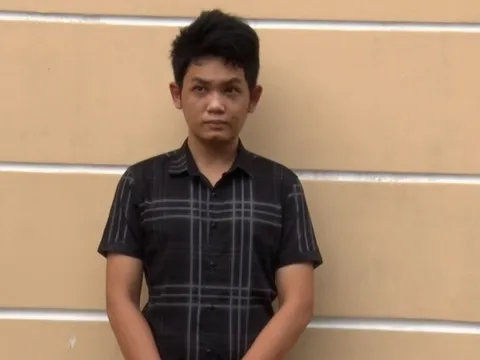 Tìm thân nhân người đàn ông sống lang thang bị tông chết