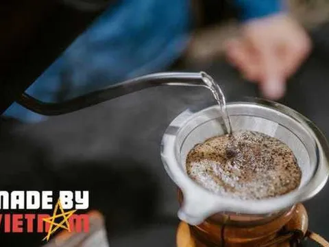 Doanh nhân gốc Việt mở quán ở đất Mỹ vì nhớ cafe Việt, lấy lại danh tiếng cho hạt Robusta