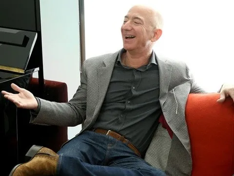 Bên trong 2 chuyên cơ xa hoa cùng loại, trị giá lên tới 150 triệu USD cùng thuộc sở hữu của tỷ phú Jeff Bezos