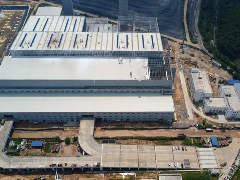 Cảnh vận hành của nhà máy điện rác lớn thứ 2 thế giới ở Hà Nội