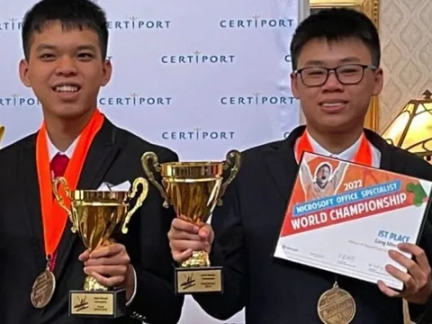 Nam sinh Hà Nội vô địch cuộc thi Tin học văn phòng thế giới