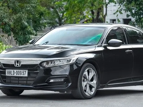 Đại lý xả kho Honda Accord đời 2020: Giảm cao nhất 270 triệu đồng, ngang Camry tiêu chuẩn