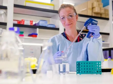 Đột phá: Phát hiện thứ giúp trẻ em "bất tử" trước SARS-CoV-2, như siêu vắc-xin