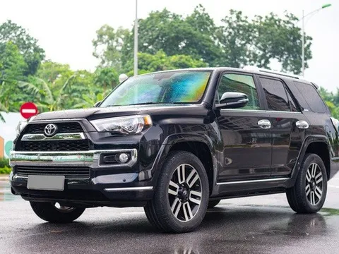 'Đàn anh Toyota Fortuner' bán lại sau 7 năm sử dụng: Ngang giá Mercedes-Benz GLC mới tinh