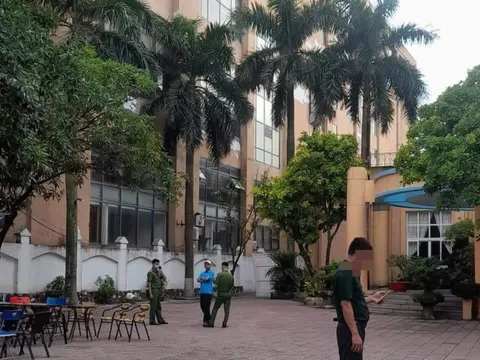 Thiếu niên 15 tuổi rơi từ tầng 26 xuống đất tử vong