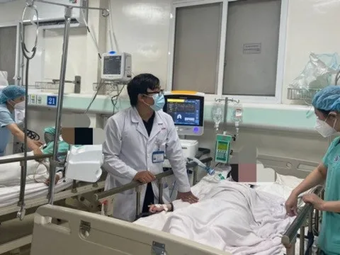 Làm sao phân biệt rượu ethanol và rượu chứa độc chất methanol?