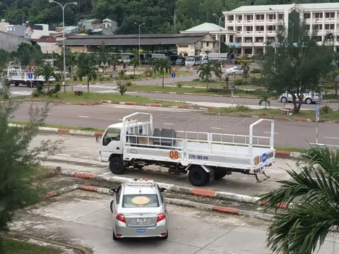 Cảnh sát kinh tế vào cuộc vụ "cắt xén" hàng tỉ đồng của học viên lái ôtô