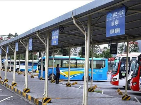 Hà Nội yêu cầu các doanh nghiệp vận tải giảm giá cước