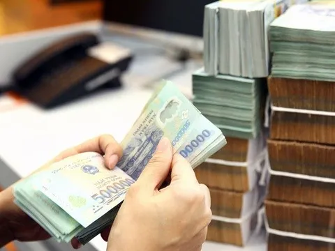 Thu ngân sách hơn 1 triệu tỷ đồng sau 7 tháng đầu năm