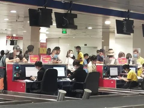 Vietnam Airlines: Chuyến bay đúng giờ giảm, chuyến bay chậm giờ tăng