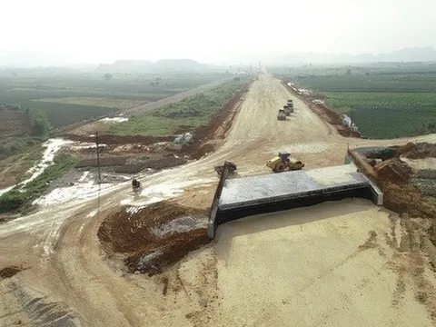 Chỉ định thầu dự án giao thông quan trọng: Tăng quyền nhưng phải giám sát