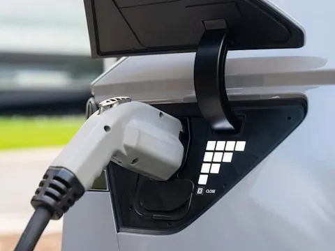 5 thuật ngữ phổ biến thay đổi khi xe điện lên ngôi: kWh thay lít, kW thay mã lực...