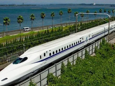 Trình Bộ Chính trị xem xét chủ trương đầu tư dự án đường sắt tốc độ cao Bắc-Nam