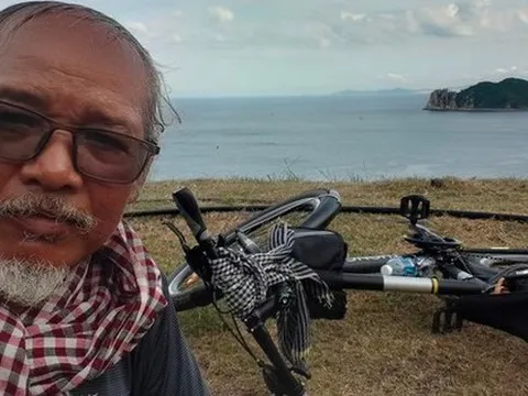 Nhà du khảo 61 tuổi một mình đạp xe 1.800km từ Bắc vào Nam: "Đi để thấy Việt Nam mình tươi đẹp"