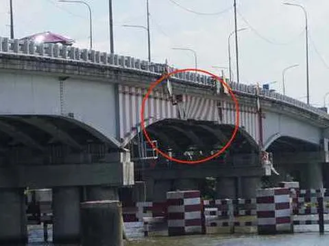 TP.HCM: Truy tìm phương tiện đâm hỏng cầu Bình Phước 1