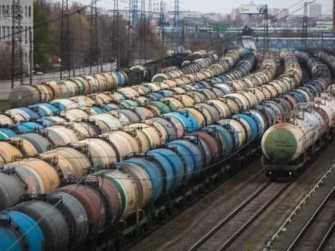 Myanmar nhập khẩu xăng dầu của Nga