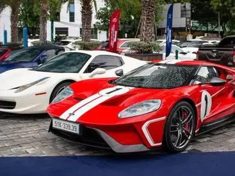 Chiêm ngưỡng dàn siêu xe hơn 150 tỷ đồng: Ford GT góp mặt, nhiều mẫu độc bản ở Việt Nam