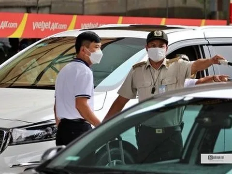 Tp.HCM: Tăng xe buýt để “giải cứu” ùn tắc trong sân bay Tân Sơn Nhất