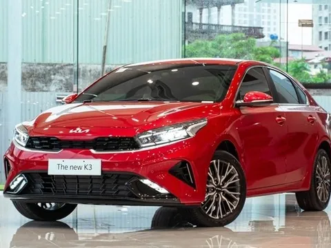 Kia K3 giảm giá cao nhất 30 triệu đồng tại đại lý, thêm sức ép cho Mazda3 và Corolla Altis